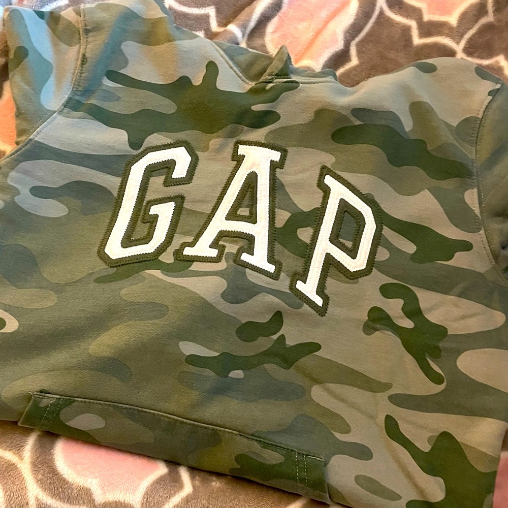 authentic GAP hoodie